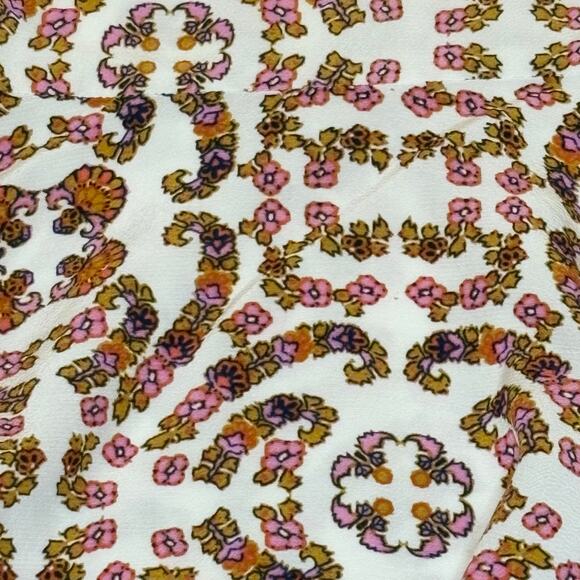 Cupcakes and Cashmere Peplum Tank Top Women's M | Pink Floral Peasant Style, EUC - Picture 6 of 11